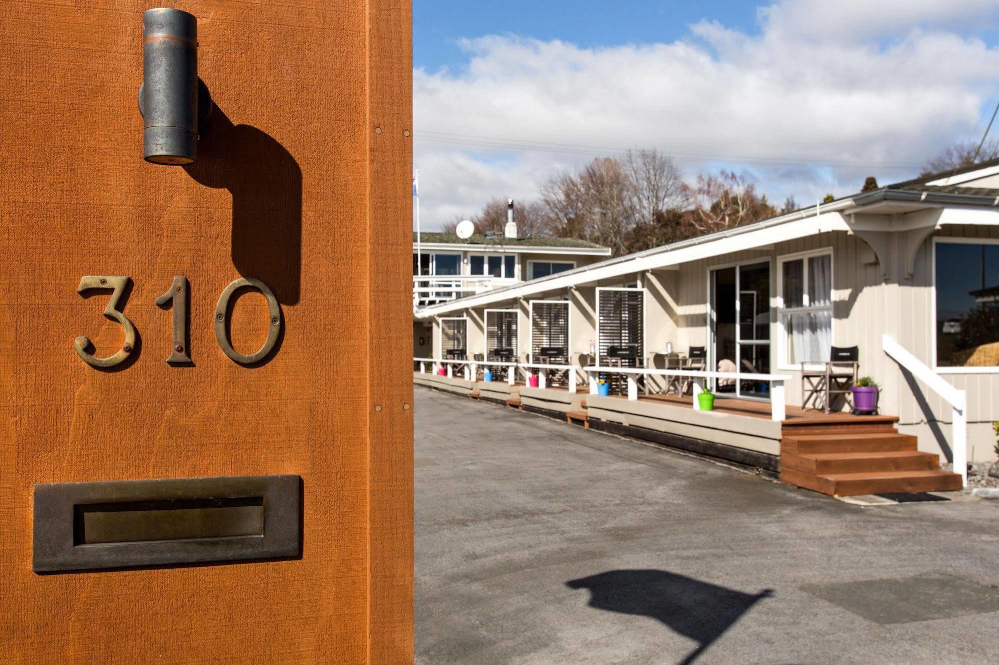 Accent On Taupo Motor Lodge Ngoại thất bức ảnh