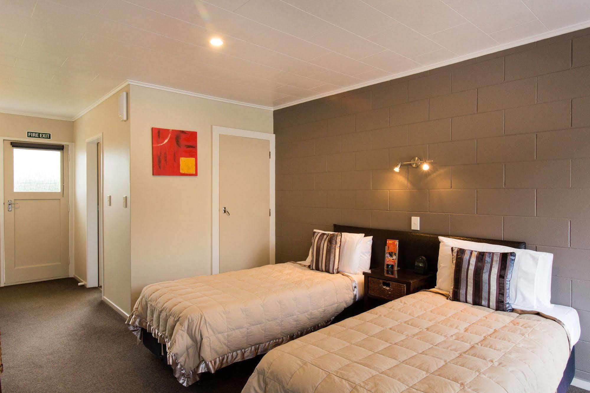 Accent On Taupo Motor Lodge Ngoại thất bức ảnh